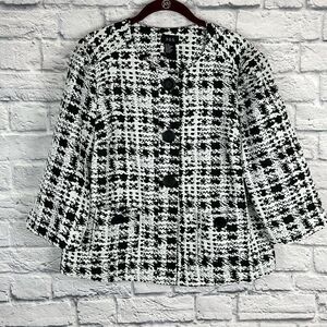 R.Q.T. Vintage Black and White Blazer Size Medium